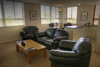 كريستتشيرش The Poplars Apartments 4*,  نيوزيلندا